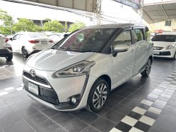 2019 Toyota Sienta 1.5 V รถสวย